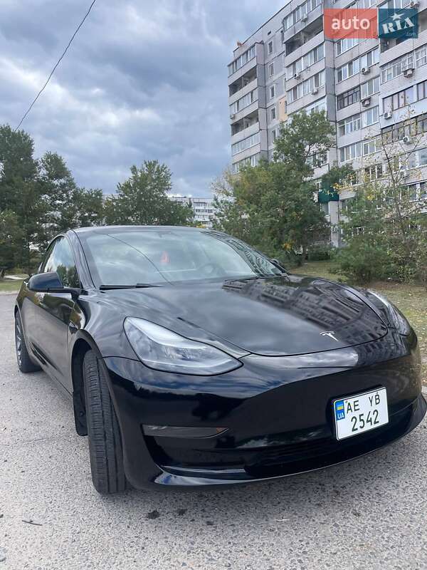 Tesla Model 3 2023