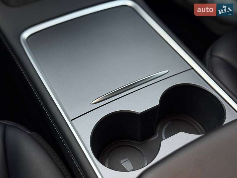 Седан Tesla Model 3 2022 в Кривому Розі фото 39 Седан Tesla Model 3 2022 в Кривому Розі