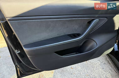 Седан Tesla Model 3 2019 в  фото 18 Седан Tesla Model 3 2019 в