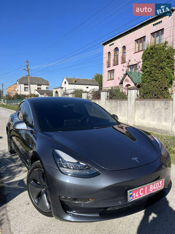 Седан Tesla Model 3 2020 в Львове фото 19 Седан Tesla Model 3 2020 в Львове