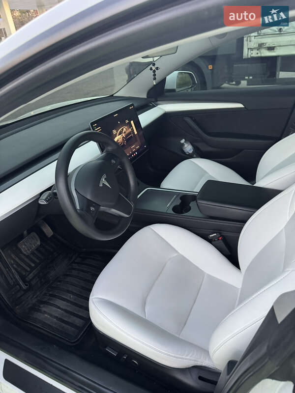 Седан Tesla Model 3 2022 в Черновцах фото 8 Седан Tesla Model 3 2022 в Черновцах