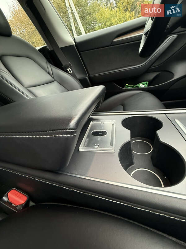 Седан Tesla Model 3 2021 в Ужгороде фото 33 Седан Tesla Model 3 2021 в Ужгороде