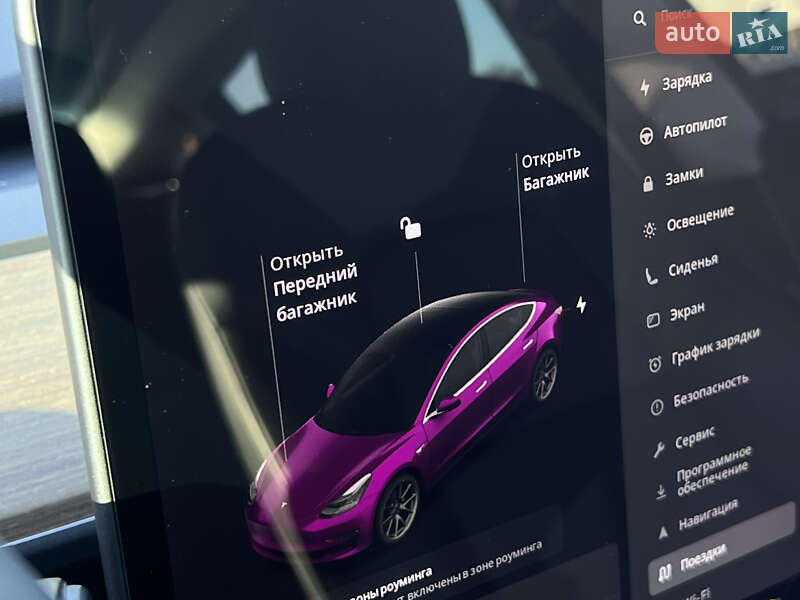 Седан Tesla Model 3 2020 в Луцьку