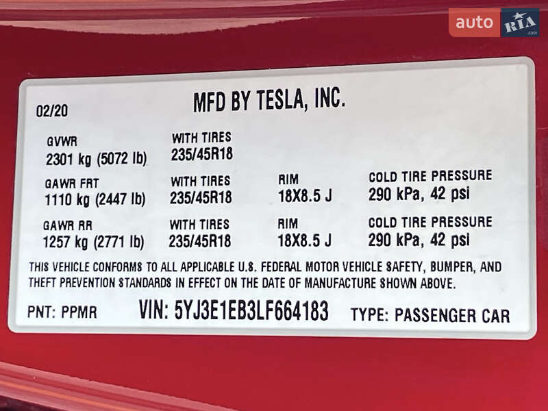 Седан Tesla Model 3 2020 в Луцьку