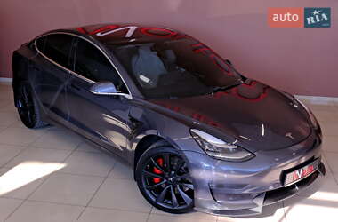 Седан Tesla Model 3 2019 в 