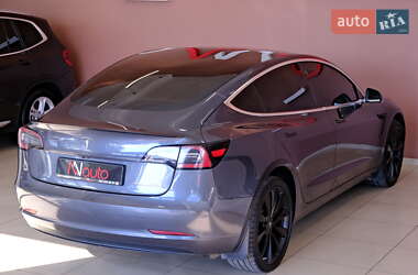 Седан Tesla Model 3 2019 в Одесі