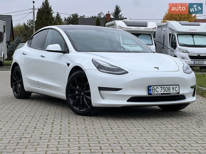 Tesla Model 3 2019