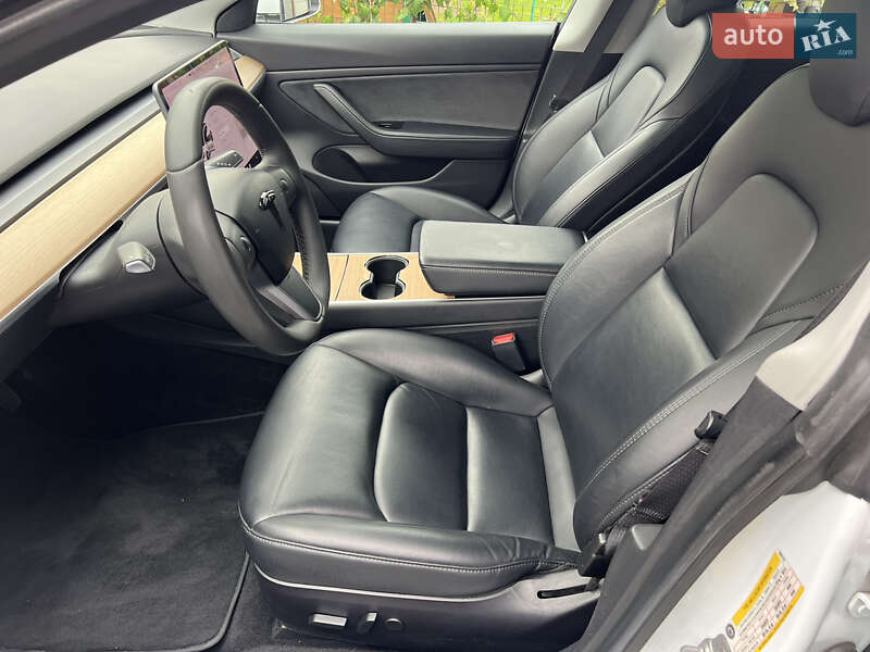 Седан Tesla Model 3 2019 в Львове фото 12 Седан Tesla Model 3 2019 в Львове
