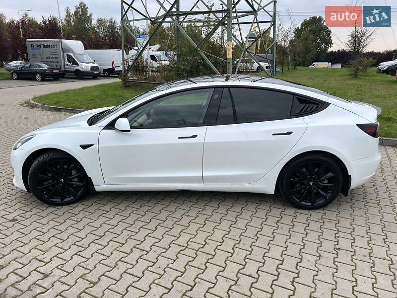 Седан Tesla Model 3 2019 в Львове фото 11 Седан Tesla Model 3 2019 в Львове