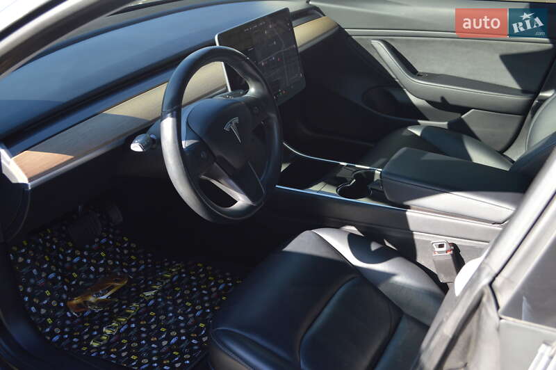 Седан Tesla Model 3 2018 в Одессе фото 15 Седан Tesla Model 3 2018 в Одессе