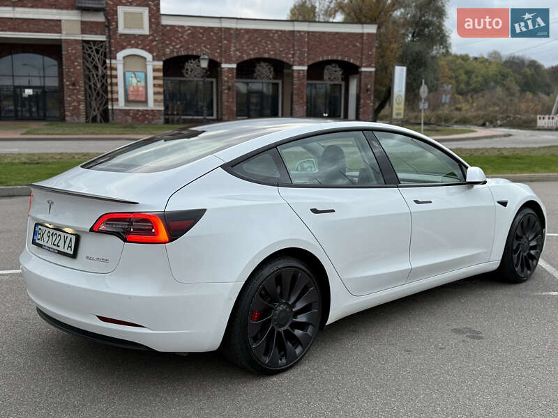 Седан Tesla Model 3 2021 в Киеве фото 14 Седан Tesla Model 3 2021 в Киеве