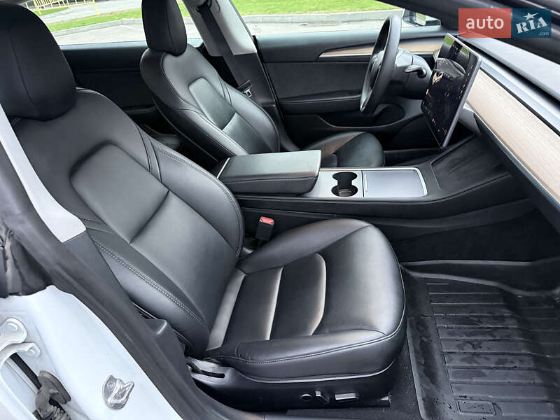 Седан Tesla Model 3 2021 в Киеве фото 28 Седан Tesla Model 3 2021 в Киеве