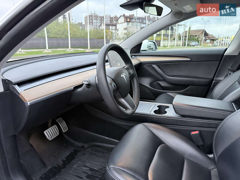 Седан Tesla Model 3 2021 в Киеве фото 32 Седан Tesla Model 3 2021 в Киеве
