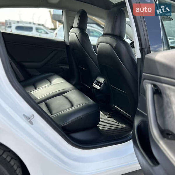 Седан Tesla Model 3 2018 в Києві фото 9 Седан Tesla Model 3 2018 в Києві