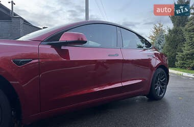 Седан Tesla Model 3 2024 в Киеве