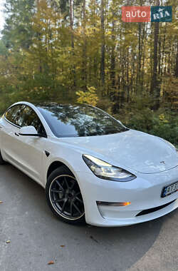 Седан Tesla Model 3 2021 в Ивано-Франковске