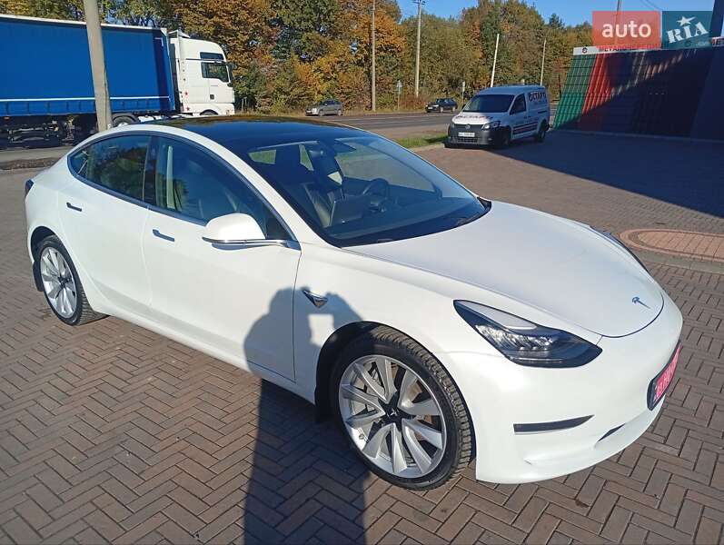 Седан Tesla Model 3 2020 в Луцьку фото 4 Седан Tesla Model 3 2020 в Луцьку