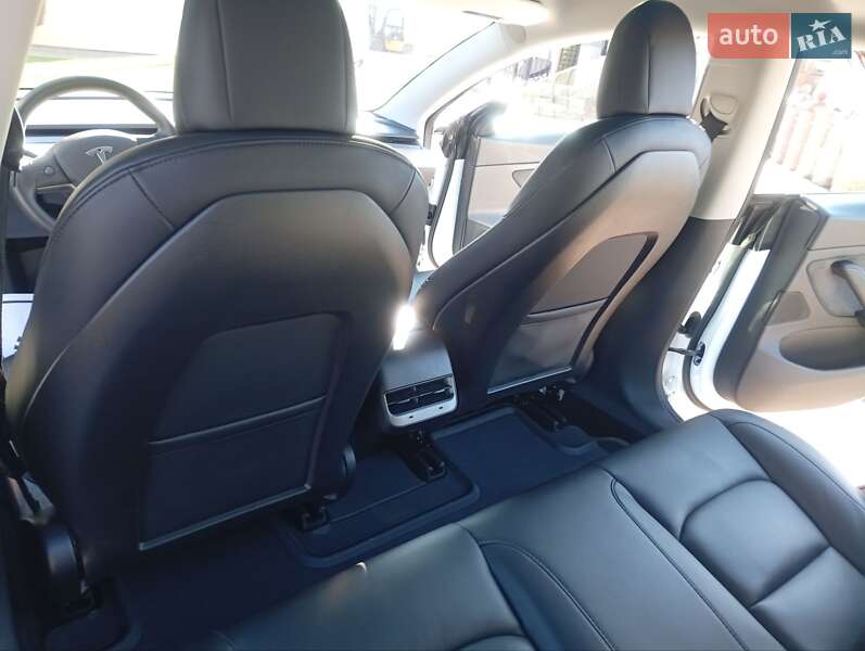 Седан Tesla Model 3 2020 в Луцьку фото 22 Седан Tesla Model 3 2020 в Луцьку
