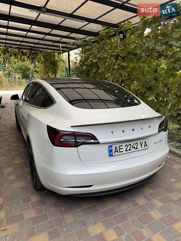 Седан Tesla Model 3 2019 в Днепре фото 4 Седан Tesla Model 3 2019 в Днепре