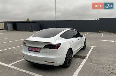 Седан Tesla Model 3 2023 в  фото 3 Седан Tesla Model 3 2023 в