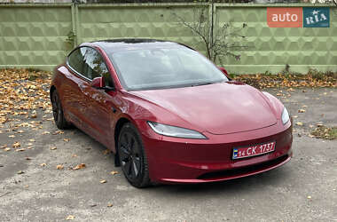 Седан Tesla Model 3 2024 в Новояворівську