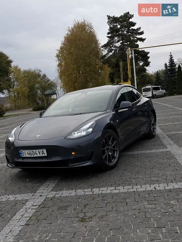 Tesla Model 3 2023