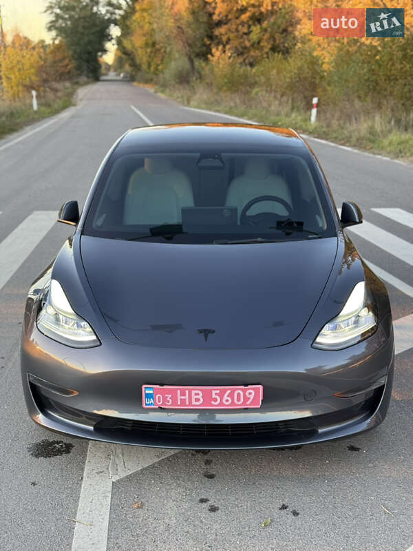 Седан Tesla Model 3 2023 в Луцке фото 15 Седан Tesla Model 3 2023 в Луцке