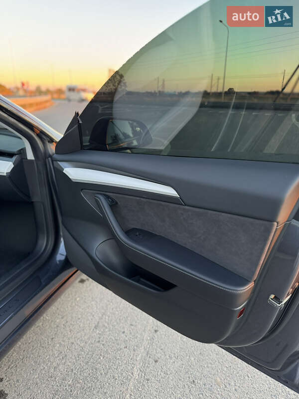 Седан Tesla Model 3 2023 в Луцке фото 32 Седан Tesla Model 3 2023 в Луцке