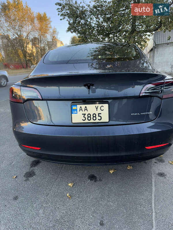 Седан Tesla Model 3 2023 в Киеве фото 28 Седан Tesla Model 3 2023 в Киеве