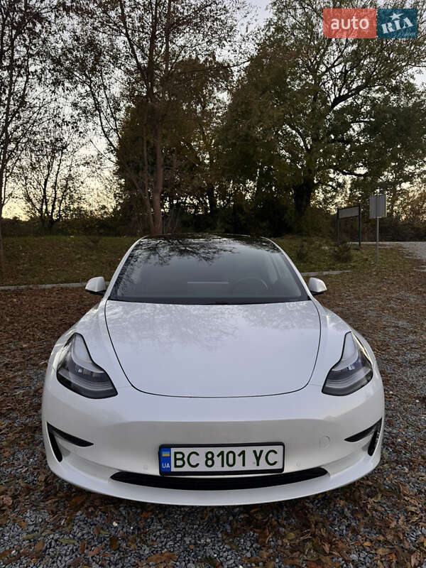 Седан Tesla Model 3 2020 в Львове фото Седан Tesla Model 3 2020 в Львове