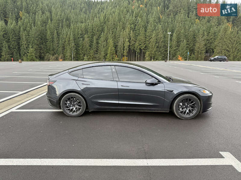 Седан Tesla Model 3 2024 в Золочеве фото 5 Седан Tesla Model 3 2024 в Золочеве