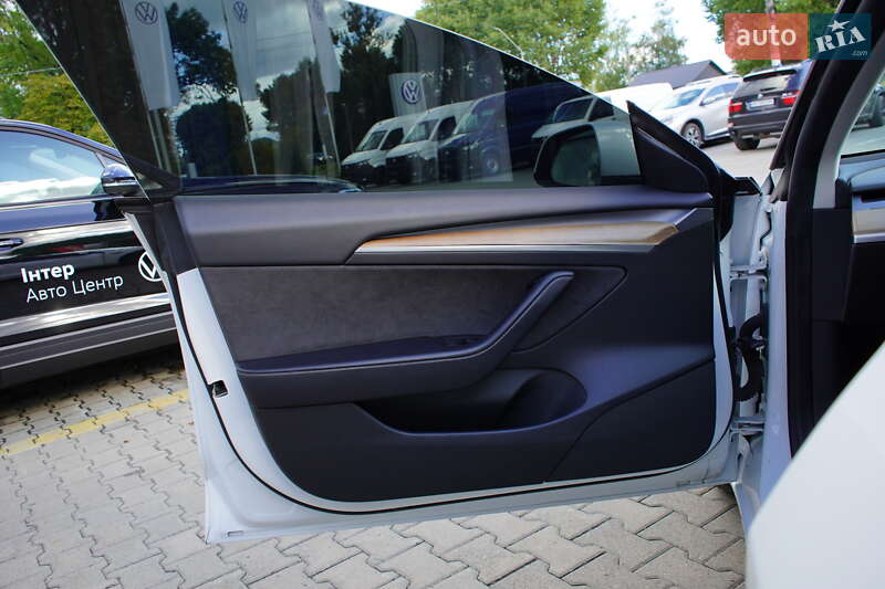 Седан Tesla Model 3 2022 в Житомирі фото 13 Седан Tesla Model 3 2022 в Житомирі