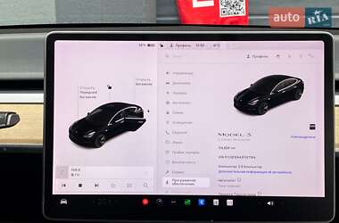 Седан Tesla Model 3 2018 в 