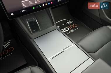 Седан Tesla Model 3 2024 в 