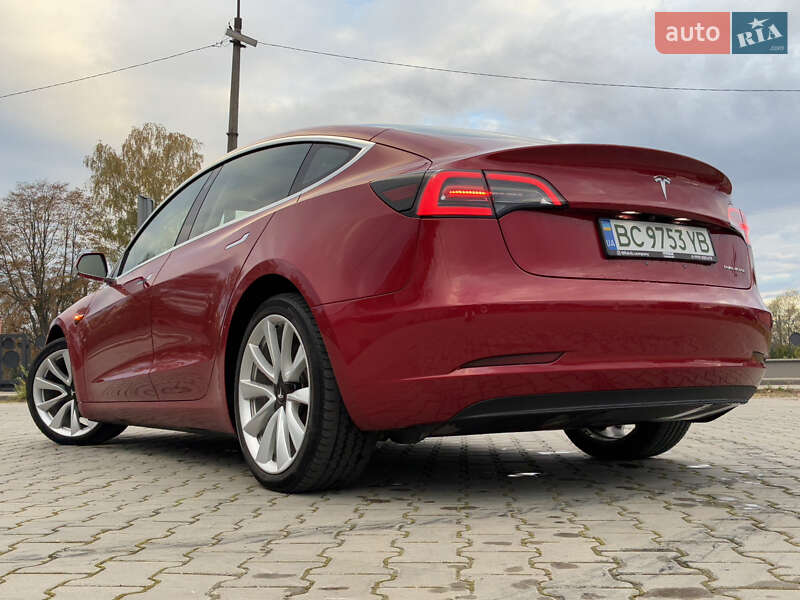 Седан Tesla Model 3 2018 в Дрогобыче фото 24 Седан Tesla Model 3 2018 в Дрогобыче