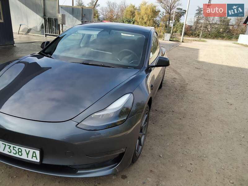 Tesla Model 3 2023