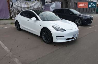 Седан Tesla Model 3 2018 в Києві