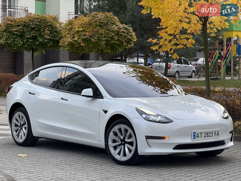 Седан Tesla Model 3 2023 в Івано-Франківську фото 14 Седан Tesla Model 3 2023 в Івано-Франківську