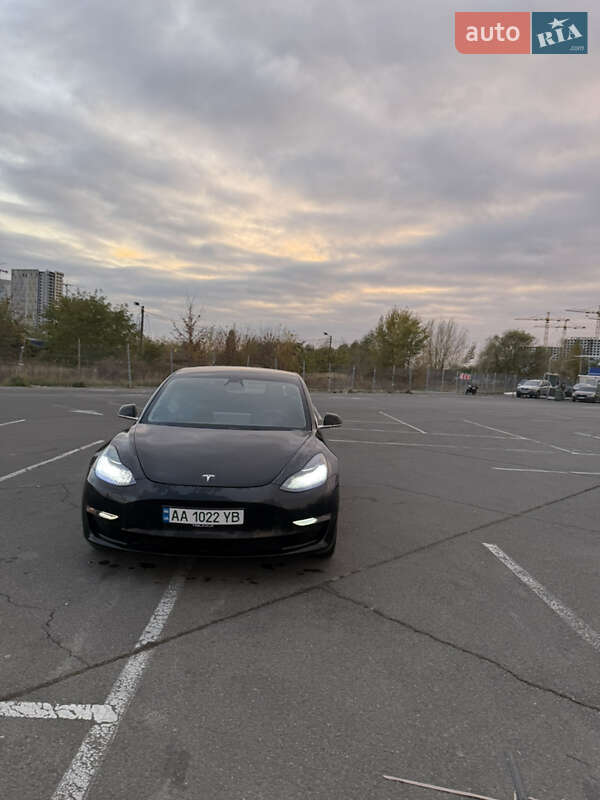 Седан Tesla Model 3 2020 в Киеве фото 11 Седан Tesla Model 3 2020 в Киеве