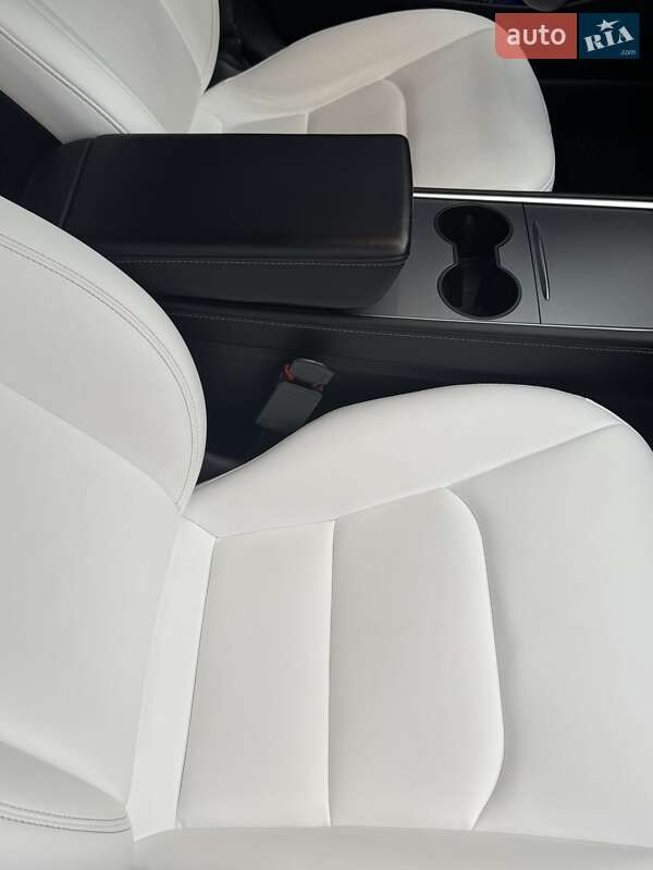 Седан Tesla Model 3 2021 в Калуші фото 9 Седан Tesla Model 3 2021 в Калуші