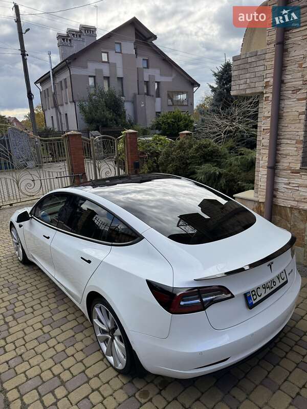 Седан Tesla Model 3 2018 в Львове фото 10 Седан Tesla Model 3 2018 в Львове