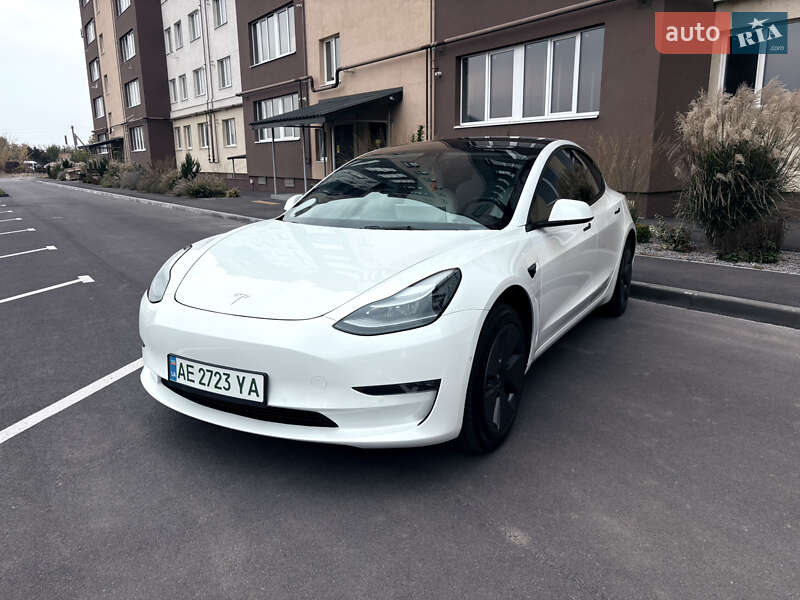 Седан Tesla Model 3 2021 в Дніпрі фото 2 Седан Tesla Model 3 2021 в Дніпрі