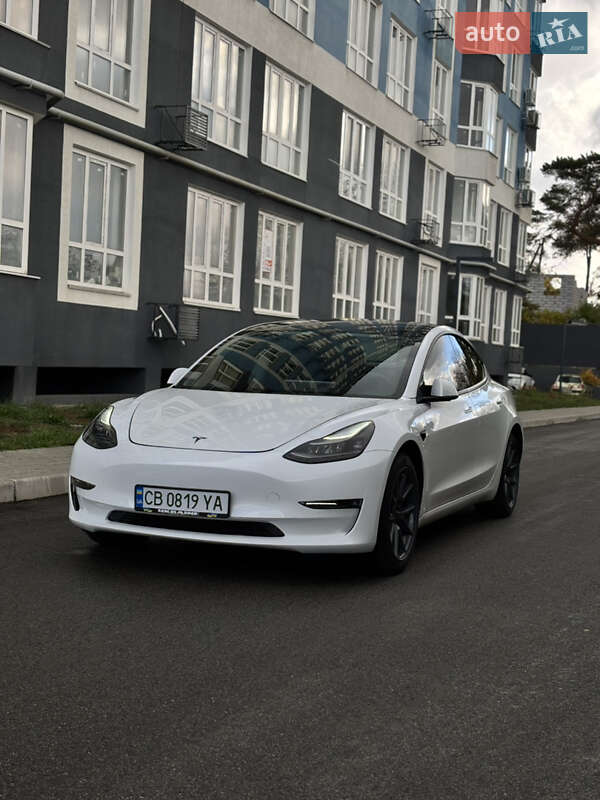 Седан Tesla Model 3 2022 в Чернигове фото Седан Tesla Model 3 2022 в Чернигове