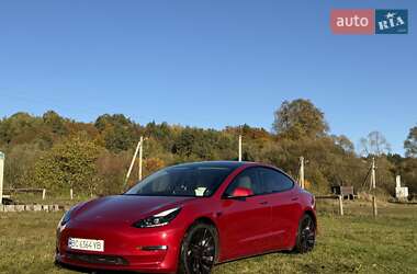 Седан Tesla Model 3 2022 в Жовкві
