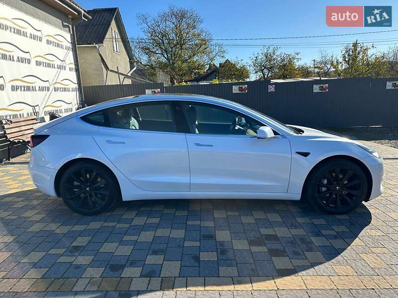 Седан Tesla Model 3 2020 в Львові фото 4 Седан Tesla Model 3 2020 в Львові