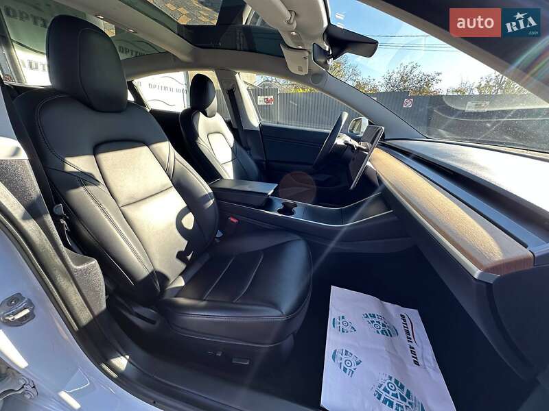 Седан Tesla Model 3 2020 в Львові фото 20 Седан Tesla Model 3 2020 в Львові