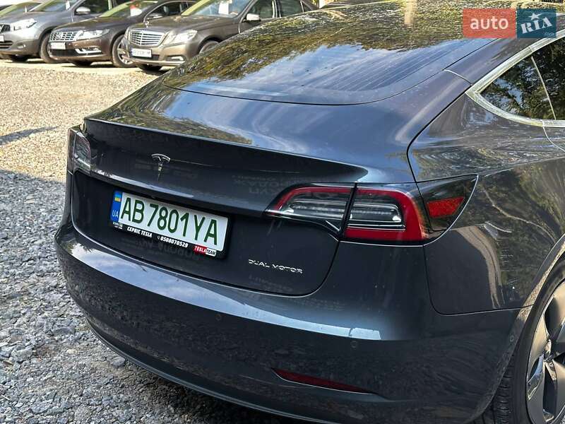 Седан Tesla Model 3 2019 в Вінниці