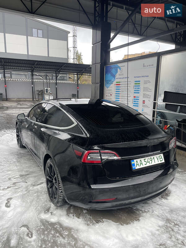Седан Tesla Model 3 2019 в Києві фото 5 Седан Tesla Model 3 2019 в Києві