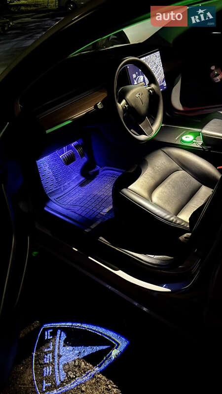 Седан Tesla Model 3 2021 в Вінниці фото 25 Седан Tesla Model 3 2021 в Вінниці