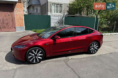 Седан Tesla Model 3 2024 в Вінниці